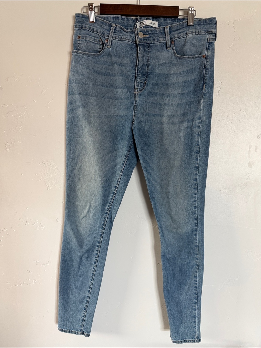 Signature by Levi Strauss Light Blue Skinny Jeans Tall Girl Friendly!